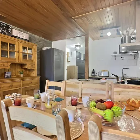 2100 - 4-6 Personnes - 1 - 4 Lits - Netflix & Wifi Debit - Parking Couvert Inclus *